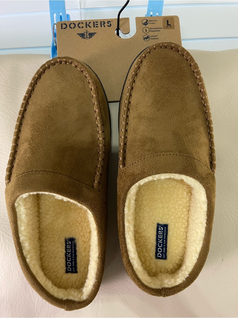 Dockers Mens NEW tan/beige L 9/10 Indoor/Outdoor Memory Foam Slippers